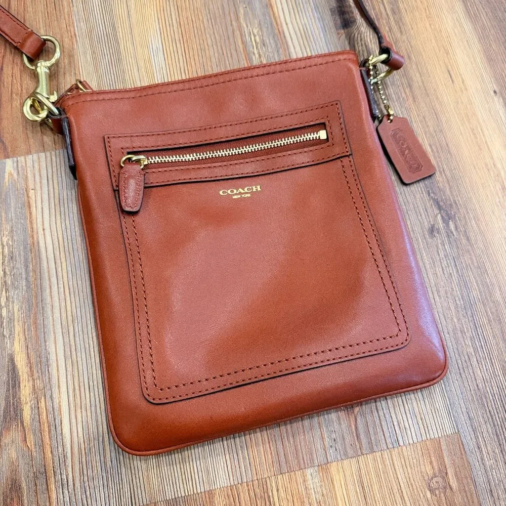 Coach Legacy Leather Swingpack Crossbody Bag British Tan Cognac - Picture 3 of 12